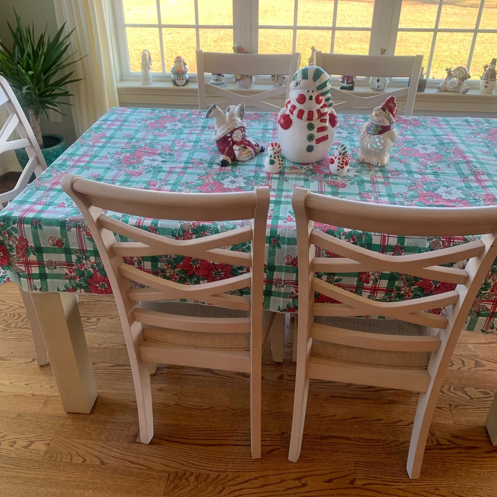 Christmas Table Cloth and Napkins